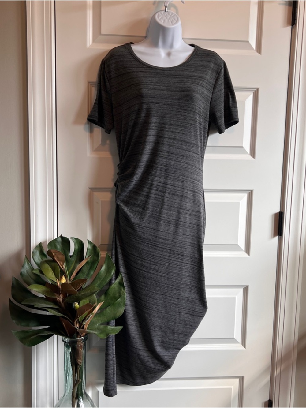 ATHLETA Downtown Ruched Athleisure Short Sleeve Midi T-Shirt Dress Asymmetrical - Picture 1 of 10